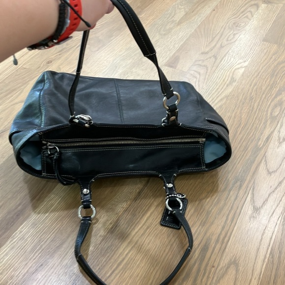 Coach Women’s Black Leather Pleated Gallery Luxury Purse Shoulder Bag - Picture 5 of 12